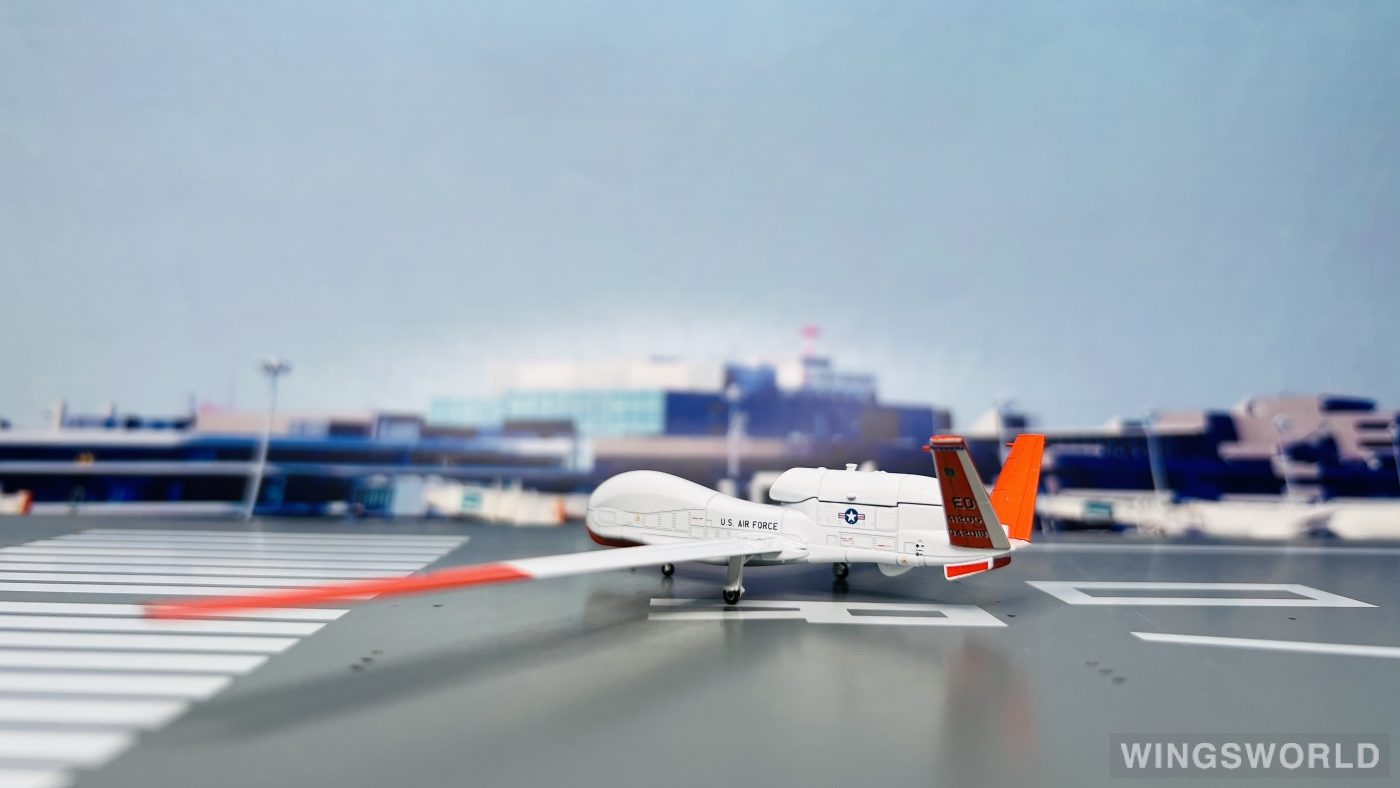 Avioni-X 1:200 AV200005 USAF 美国空军 Northrop Grumman RQ-4 042018