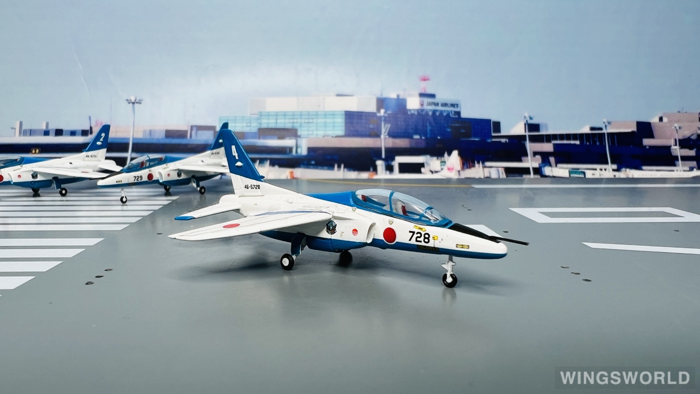Gulliver 1:200 WA22017 JASDF 日本航空自卫队 Kawasaki T-4 46-5728