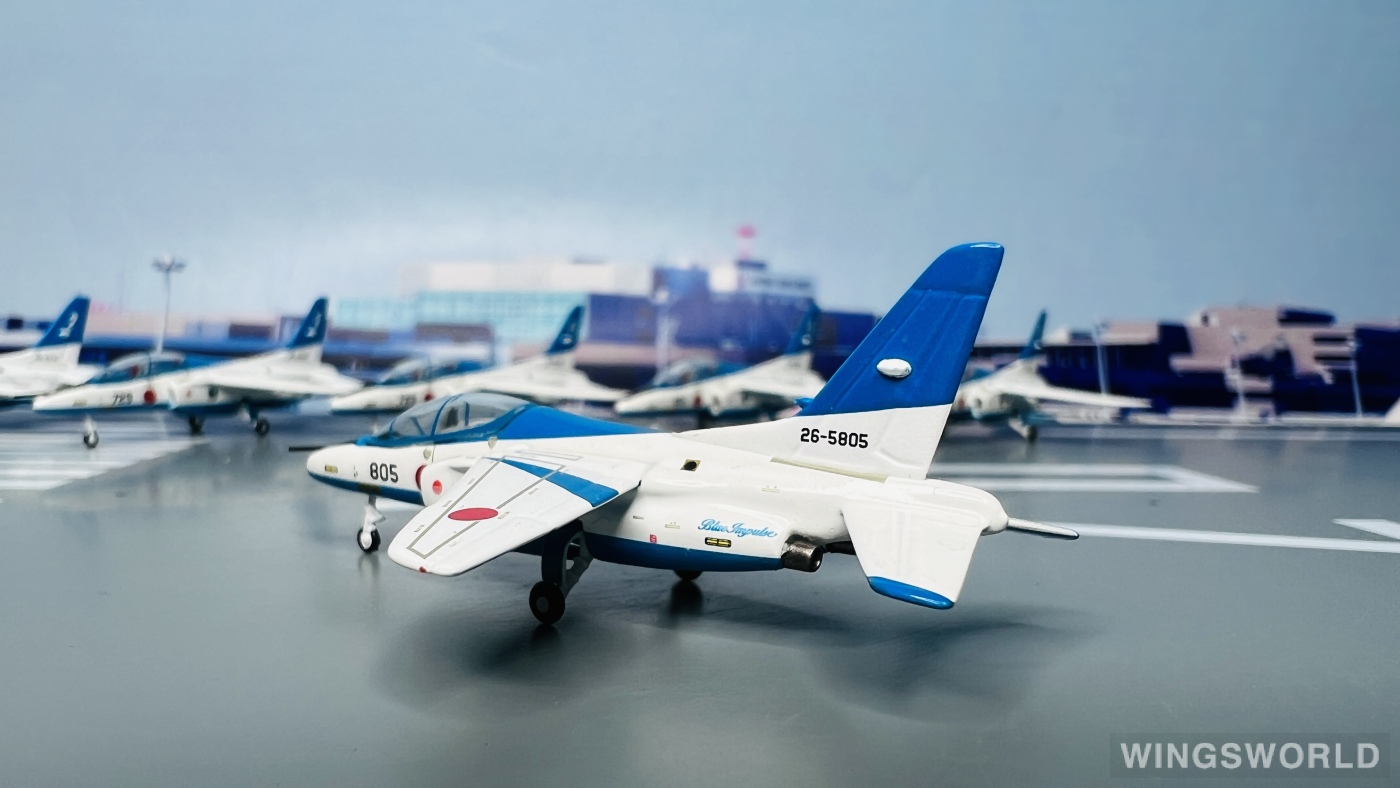 Gulliver 1:200 WA22020 JASDF 日本航空自卫队 Kawasaki T-4 26-5805