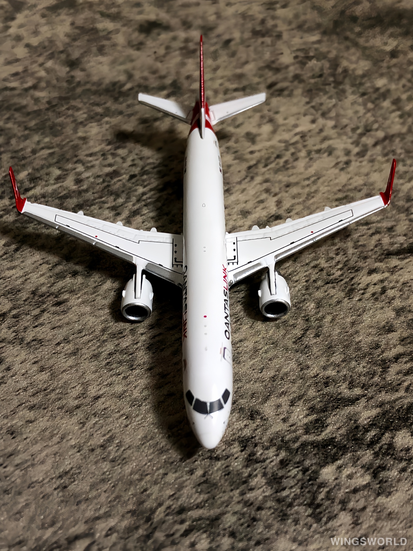 Geminijets 1:400 Embraer ERJ-190 QantasLink 澳洲连线航空 GJQFA2082 VH-UZD 的照片 ...