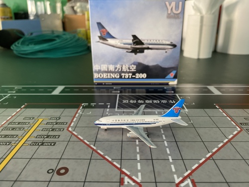 Boeing 737-200 南方航空 (現JTA)1/200 YU MODEL 1:400 Boeing 737-200 China Southern 中国南方航空