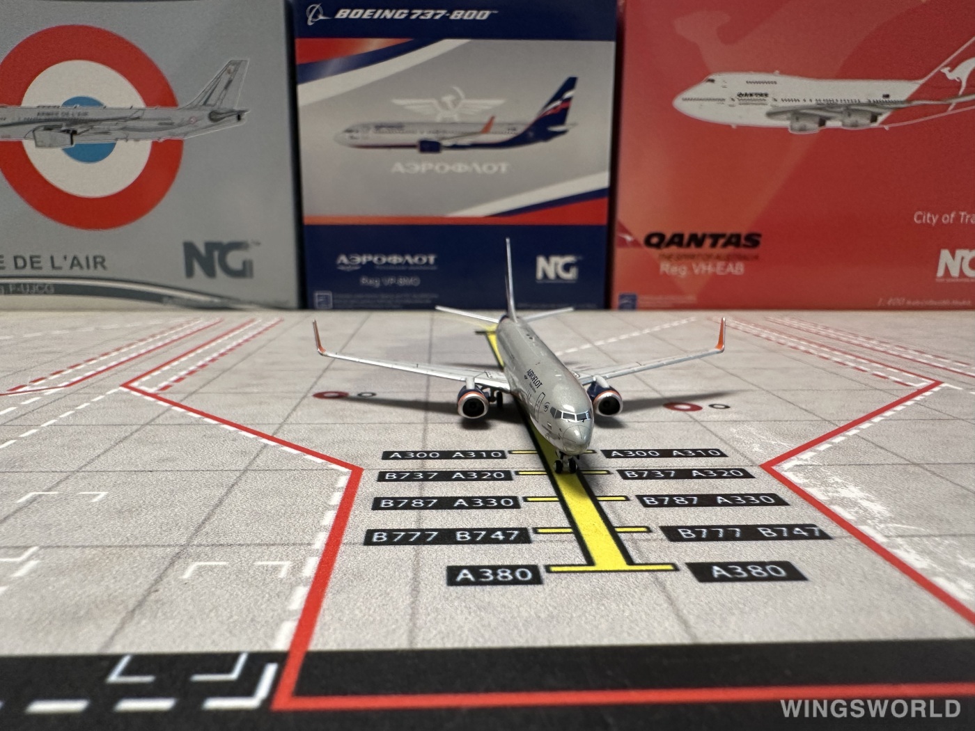 NGmodels 1:400 NG58019 Aeroflot 俄罗斯航空 Boeing 737-800 VP-BMO