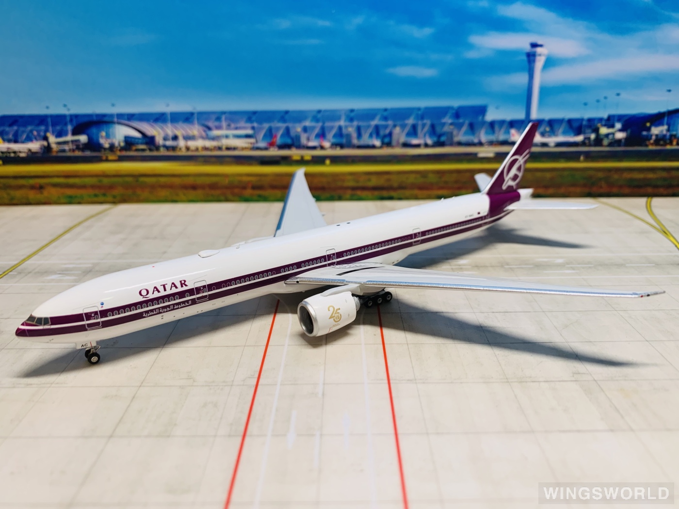 Phoenix 1:400 PH11739 Qatar 卡塔尔航空 Boeing 777-300ER A7-BAC