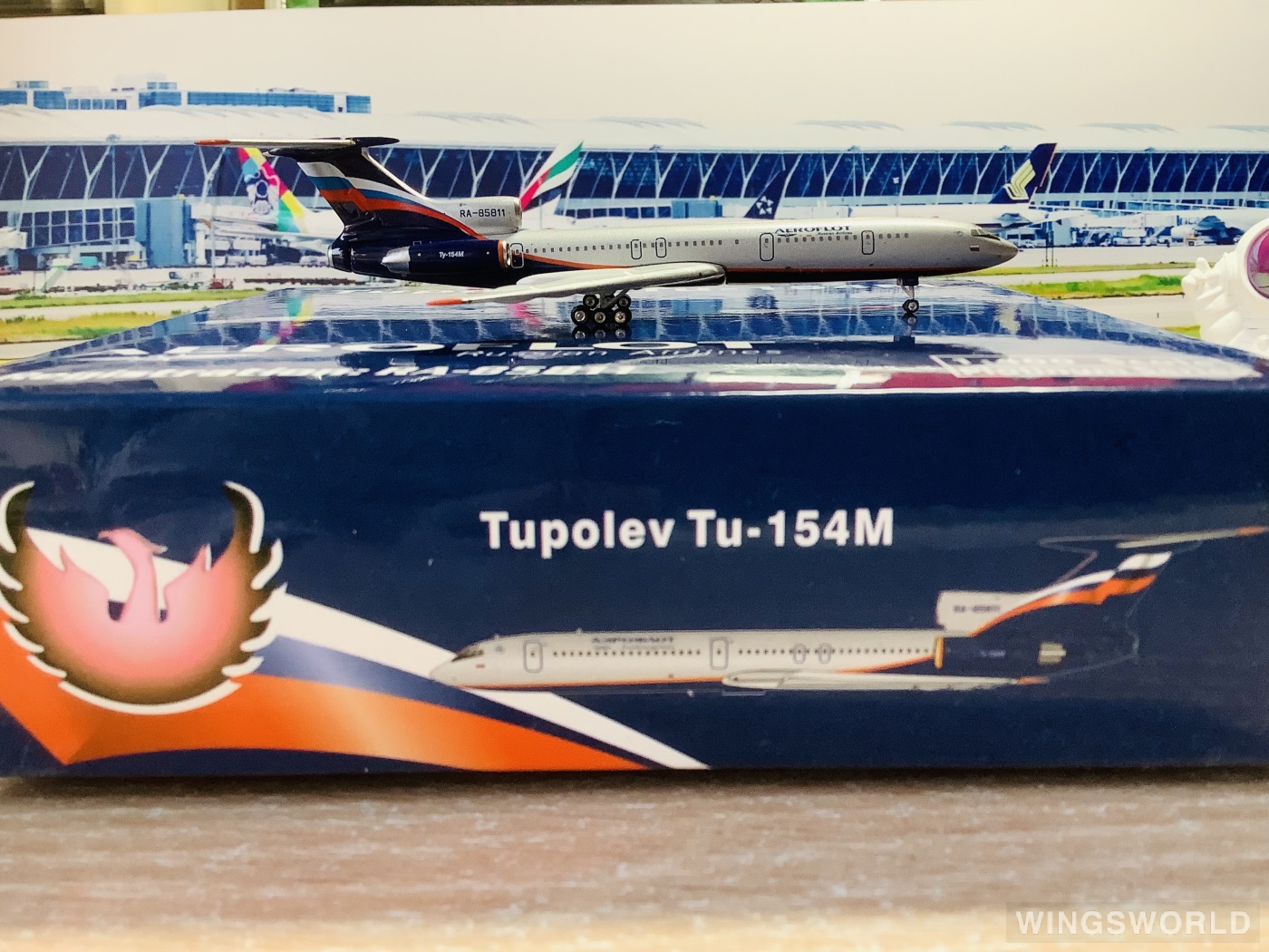 Phoenix 1:400 PH11213 Aeroflot 俄罗斯航空 Tupolev Tu-154 RA-85811