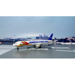 ANA 全日空 Boeing 767-300 JA8357 ANA WOODY JET 环球影城彩绘 Universal Studios Japan PHJA8357 Phoenix 1:400