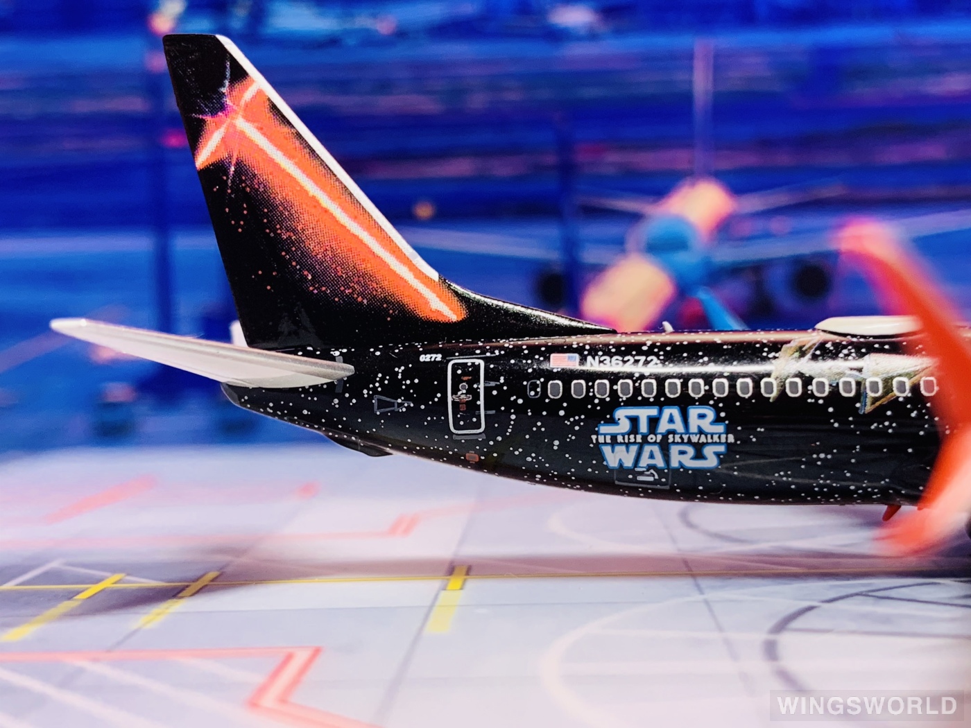 NGmodels 1:400 NG58133 United Airlines 美国联合航空 Boeing 737-800 N36272
