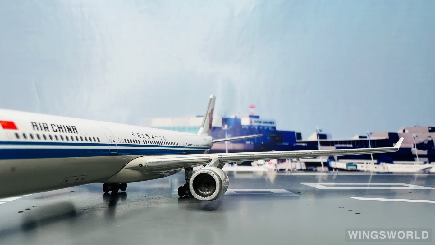 Phoenix 1:400 PH10410 Air China 中国国际航空 Airbus A330-300 B-6512