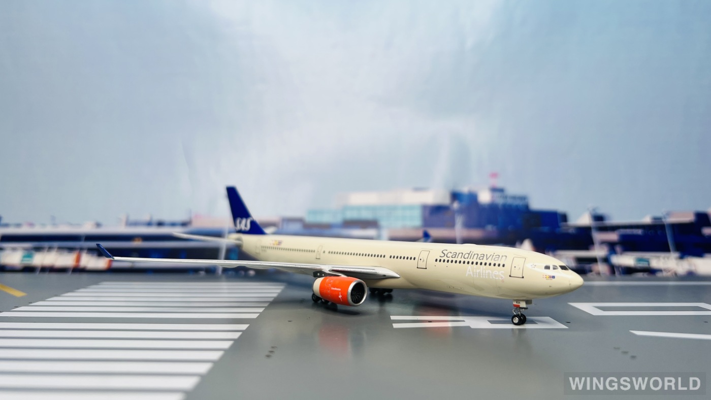 Phoenix 1:400 PH10488 SAS 北欧航空 Airbus A330-300 LN-RKH