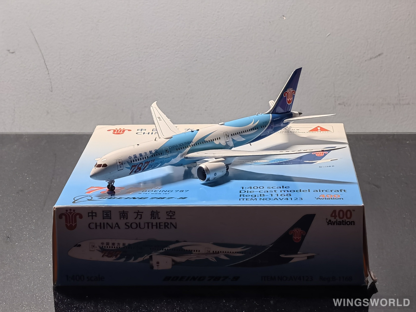 Aviation400 1:400 AV4123 China Southern 中国南方航空 Boeing 787-9 B-1168