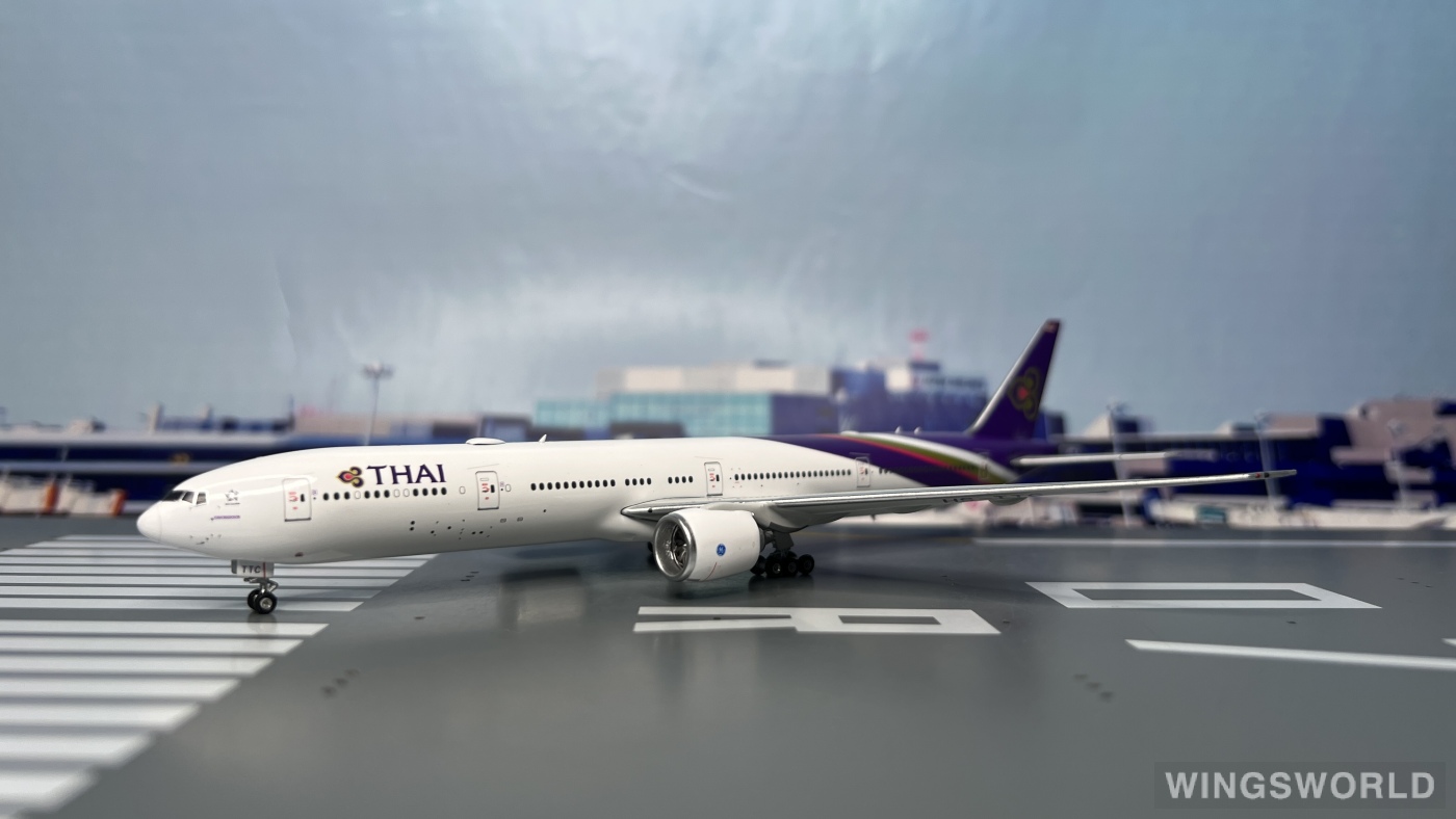 Phoenix 1:400 PH11822 Thai Airways 泰国国际航空 Boeing 777-300ER HS-TTC