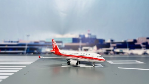 China United Airlines 中国联合航空 Airbus A319 B-4090  C0014 C Model 1:400