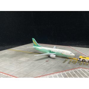 Yangtze River Express 扬子江快运航空 Boeing 737-300 B-5055  ACB5055 AeroClassics 1:400