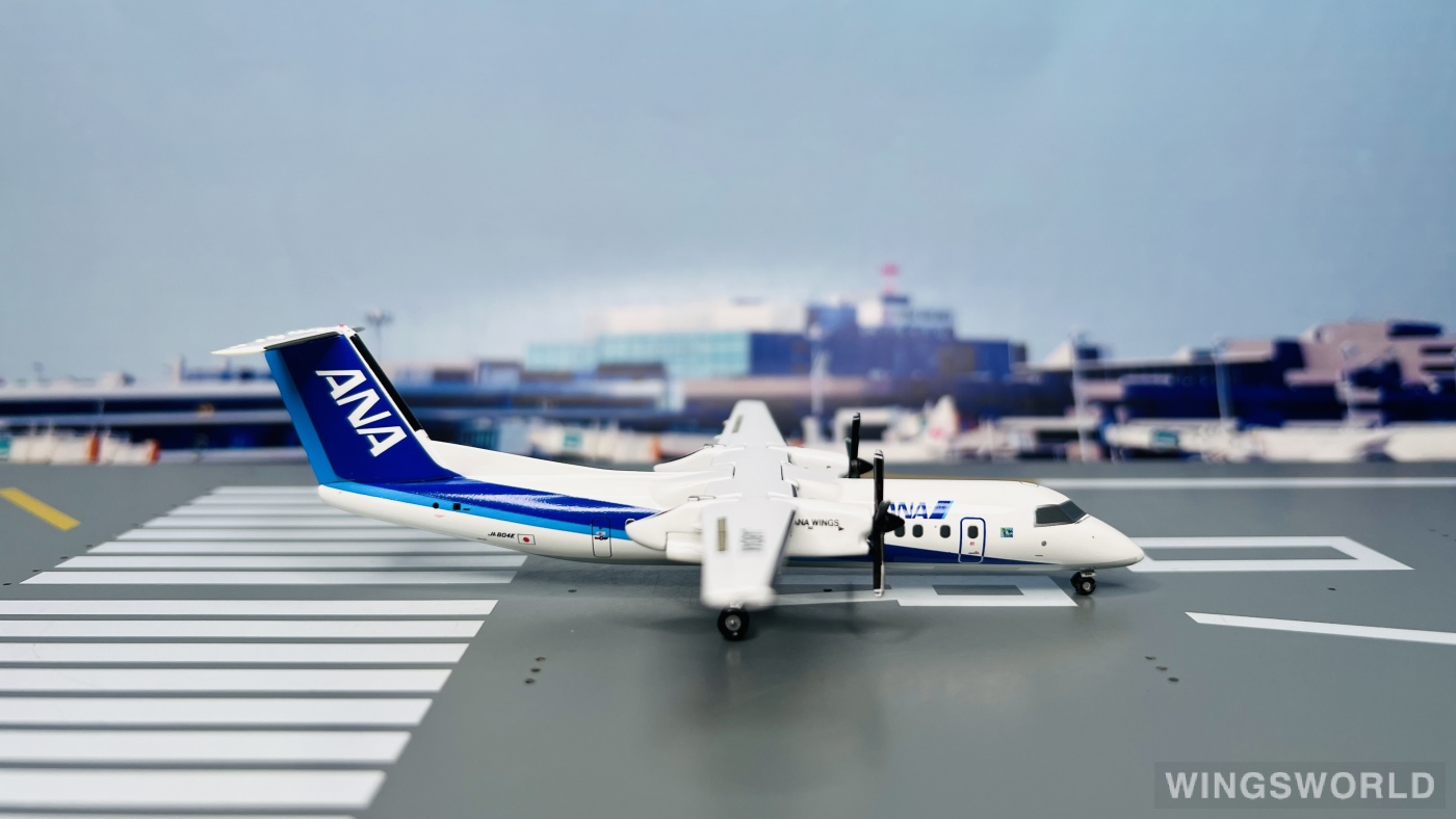 Hogan 1:200 DH28018 ANA 全日空 Bombardier Dash 8-300 JA804K