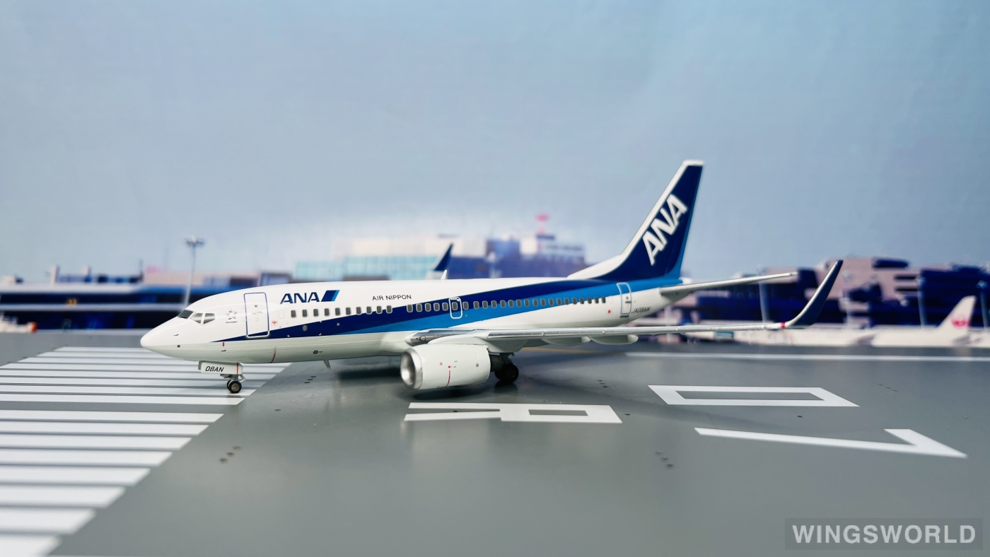 JC Wings 1:200 Boeing 737-700 ANA 全日空XX2880 JA08AN 的照片