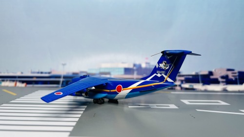 JASDF 日本航空自卫队 Kawasaki C-1 58-1011  78011 Geminijets 1:200