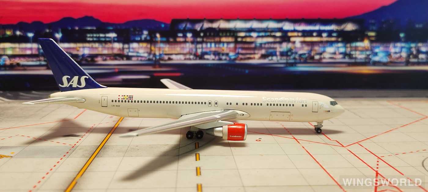 Geminijets 1:400 GJSAS447 SAS 北欧航空 Boeing 767-300 LN-RCF
