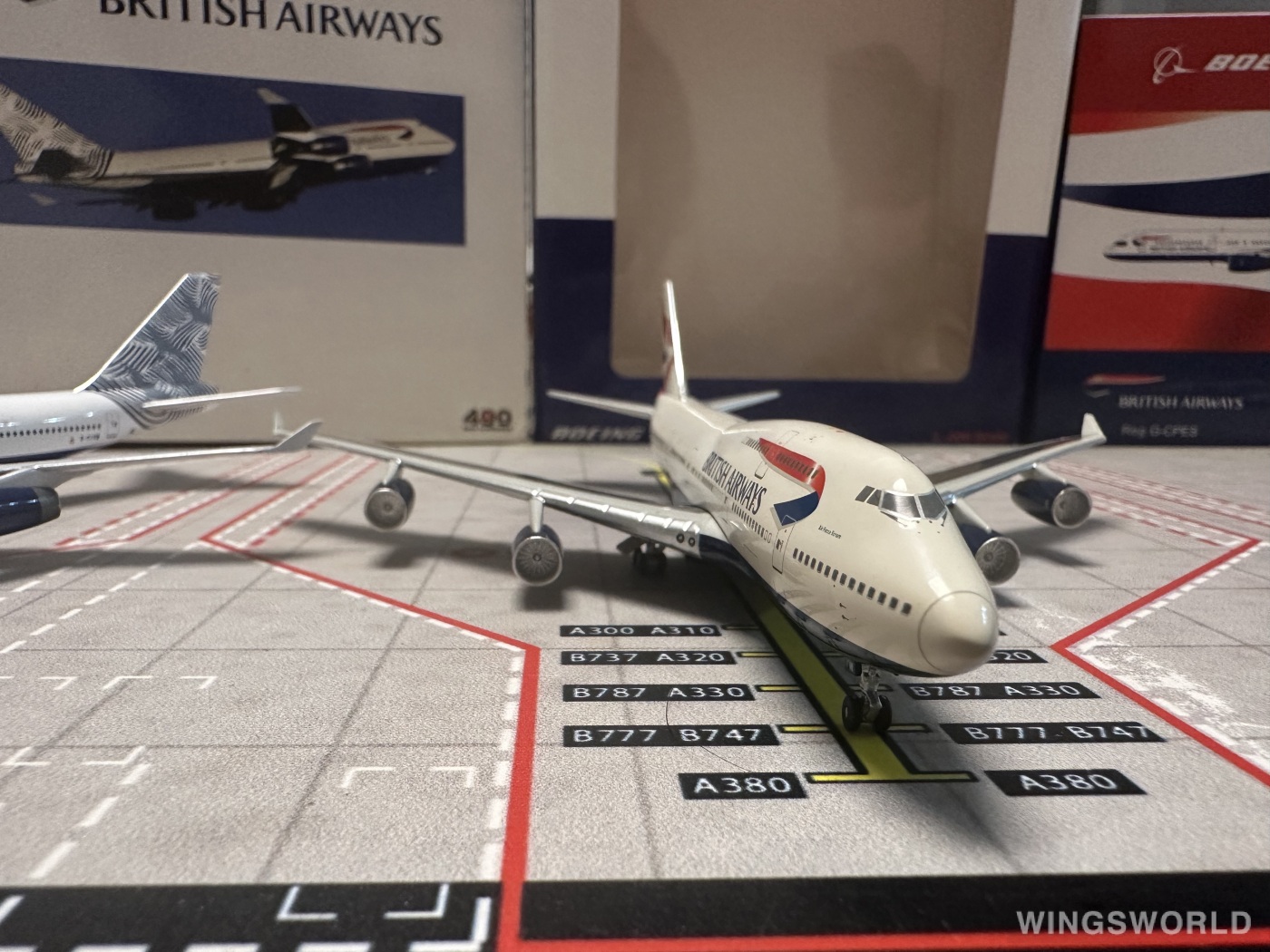 Witty 1:400 A13023 British Airways 英国航空 Boeing 747-400 G-CIVW