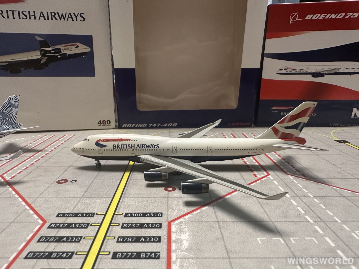 Witty 1:400 A13023 British Airways 英国航空 Boeing 747-400 G-CIVW