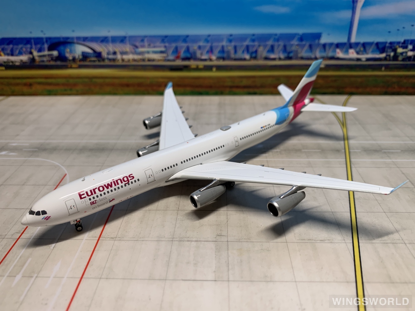 Phoenix 1:400 PH04205 Eurowings 欧洲之翼航空 Airbus A340-300 OO-SCW
