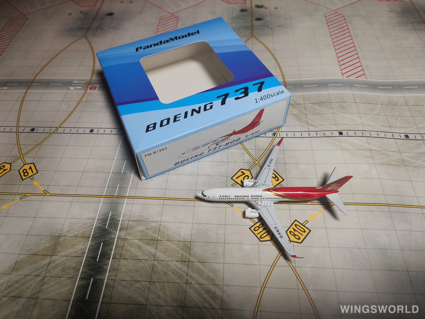 Pandamodel 1:400 PMB1993 Shenzhen Airlines 深圳航空 Boeing 737-800 B-1993