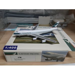 Cathay Pacific 国泰航空 Boeing 747-200 VR-HIA  13140 Blue box 1:400