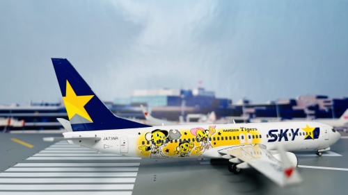 JC Wings スカイマーク 1:200 B737-800 JA73NR Amazon.co.jp: JC wings 1/200 完成品 Skymark Airlines for