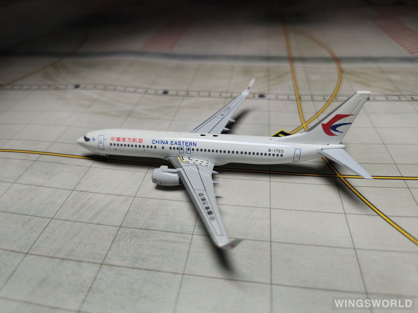 Pandamodel 1:400 PMB1723 China Eastern 中国东方航空 Boeing 737-800 B-1723