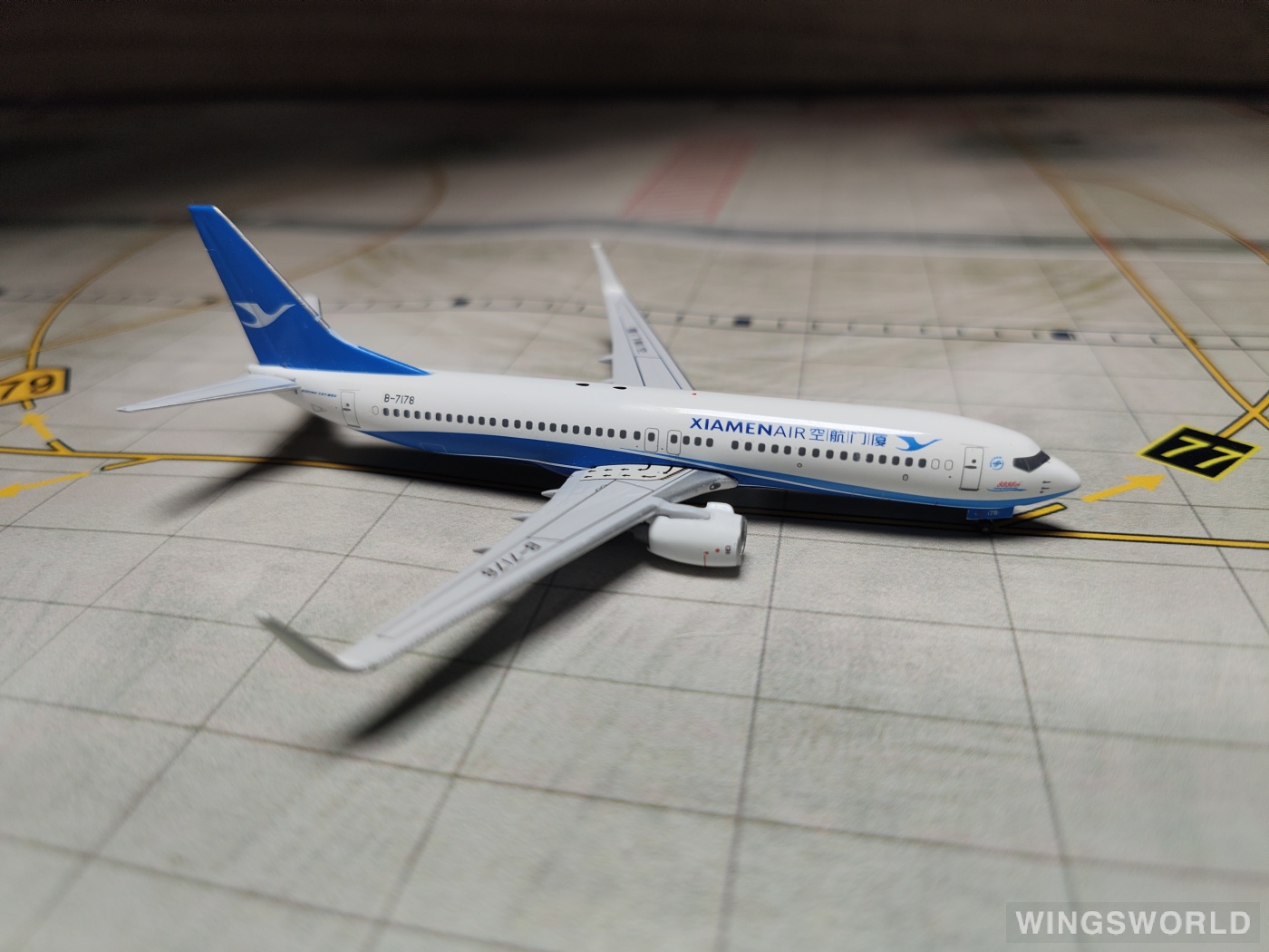 Pandamodel 1:400 SKY-PM-015 XiamenAir 厦门航空 Boeing 737-800 B-7178