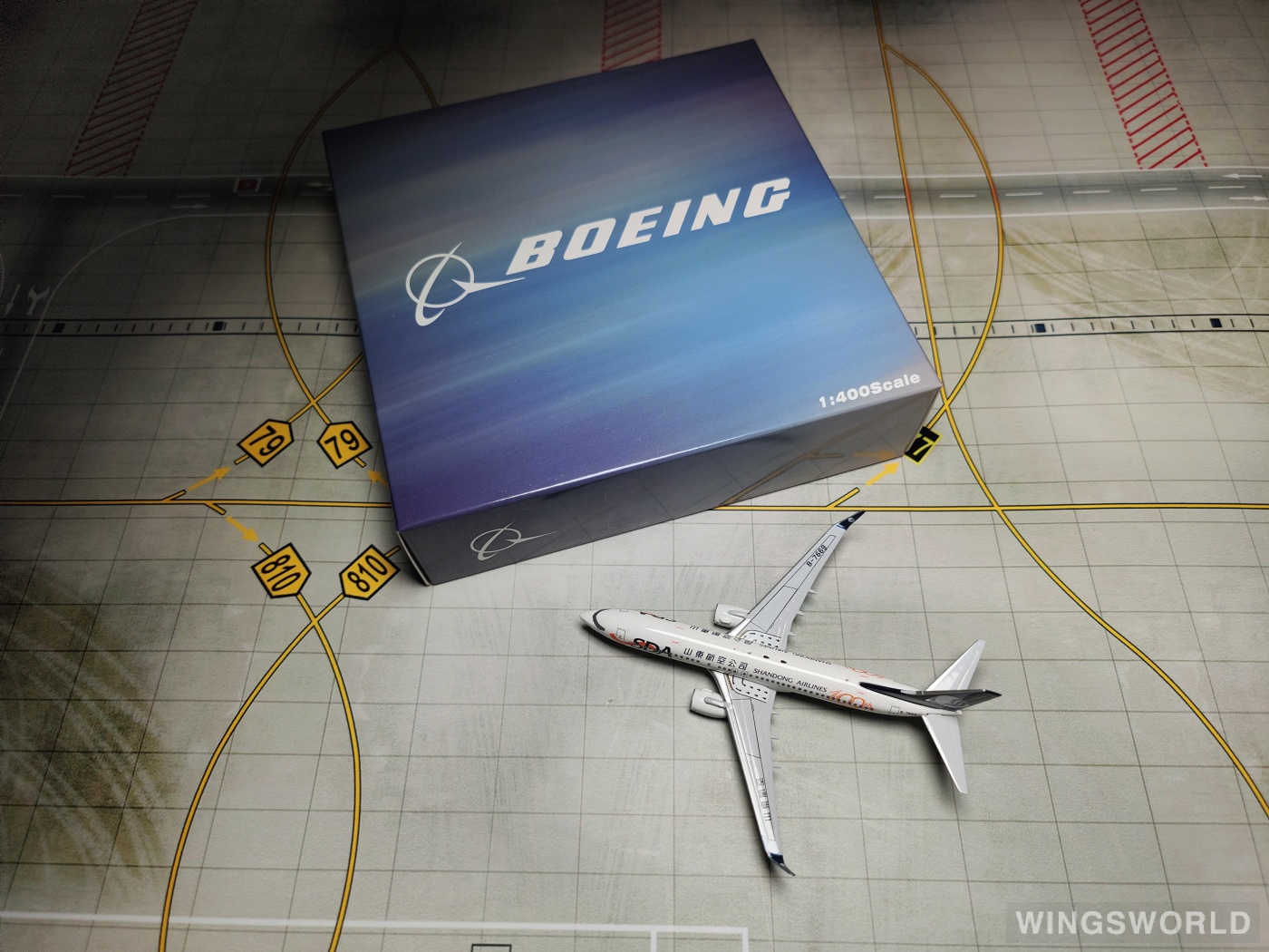Pandamodel 1:400 PM-B-7669 Shandong Airlines 山东航空 Boeing 737-800 B-7669