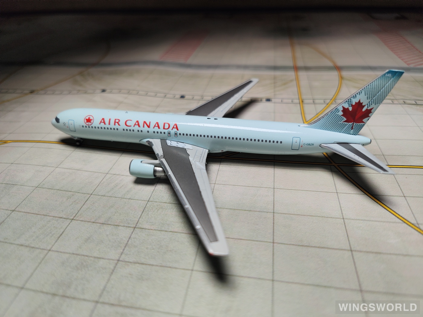 JC Wings 1:400 XX4441 Air Canada 加拿大航空 Boeing 767-300 C-GBZR