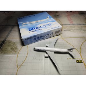 Finnair 芬兰航空 Airbus A350-900 OH-LWB ONE WORLD LIVERY XX4201 JC Wings 1:400