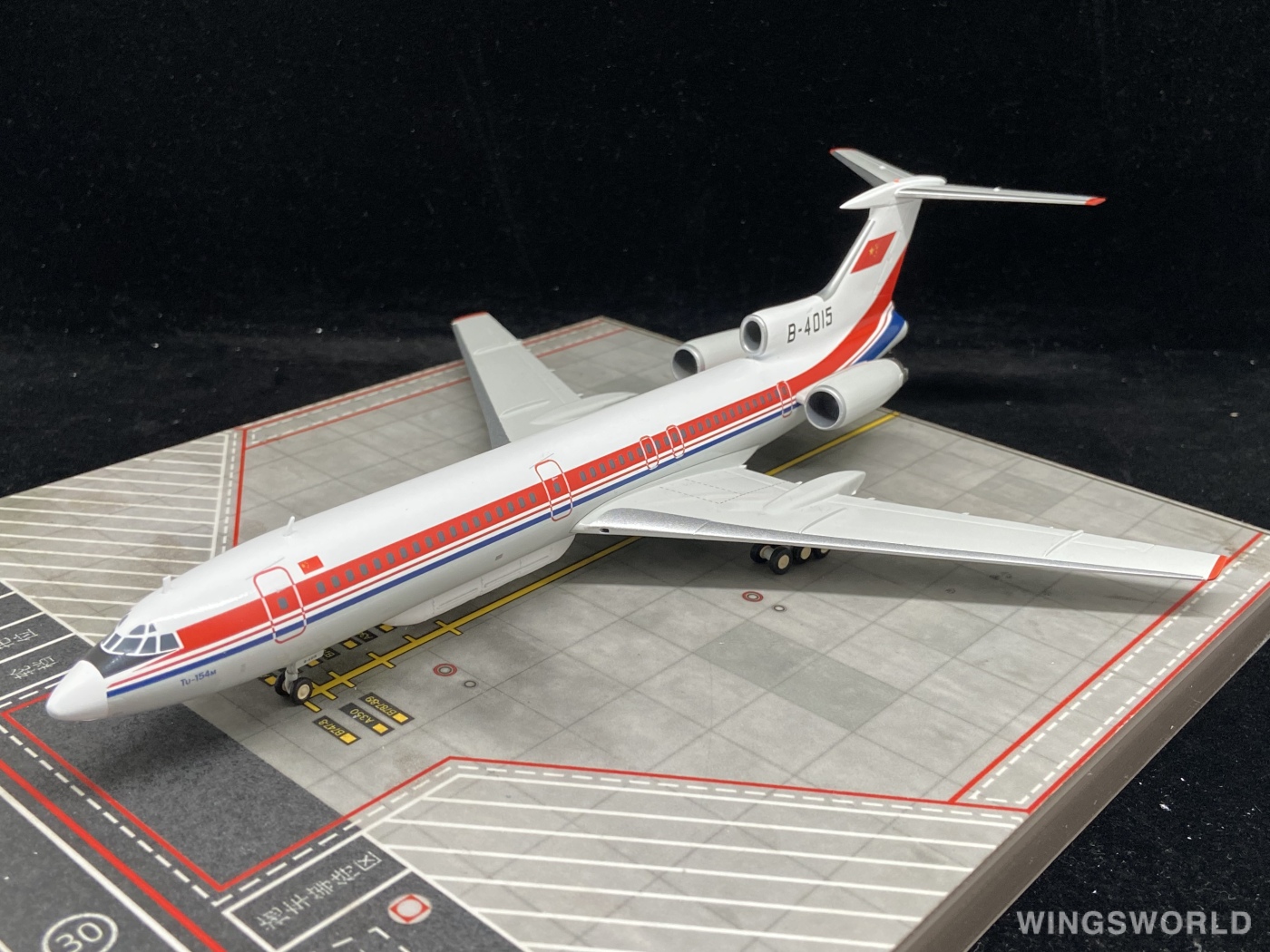 Patriot 1:200 P-200-04-02 PLAAF 中国空军 Tupolev Tu-154 B-4015