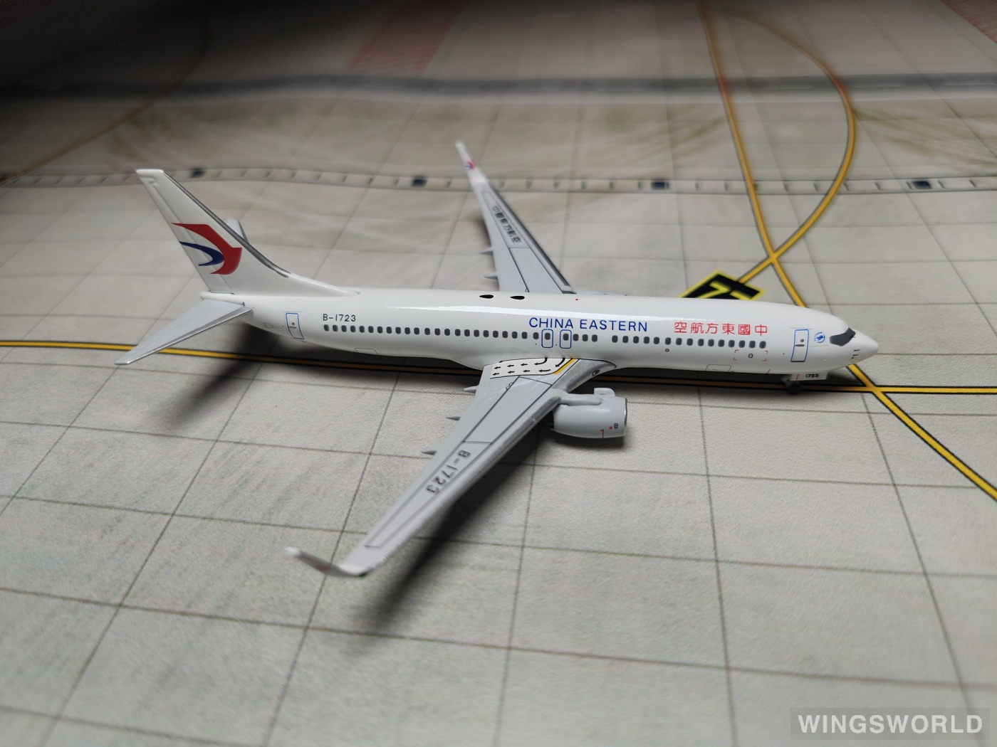 Pandamodel 1:400 PMB1723 China Eastern 中国东方航空 Boeing 737-800 B-1723