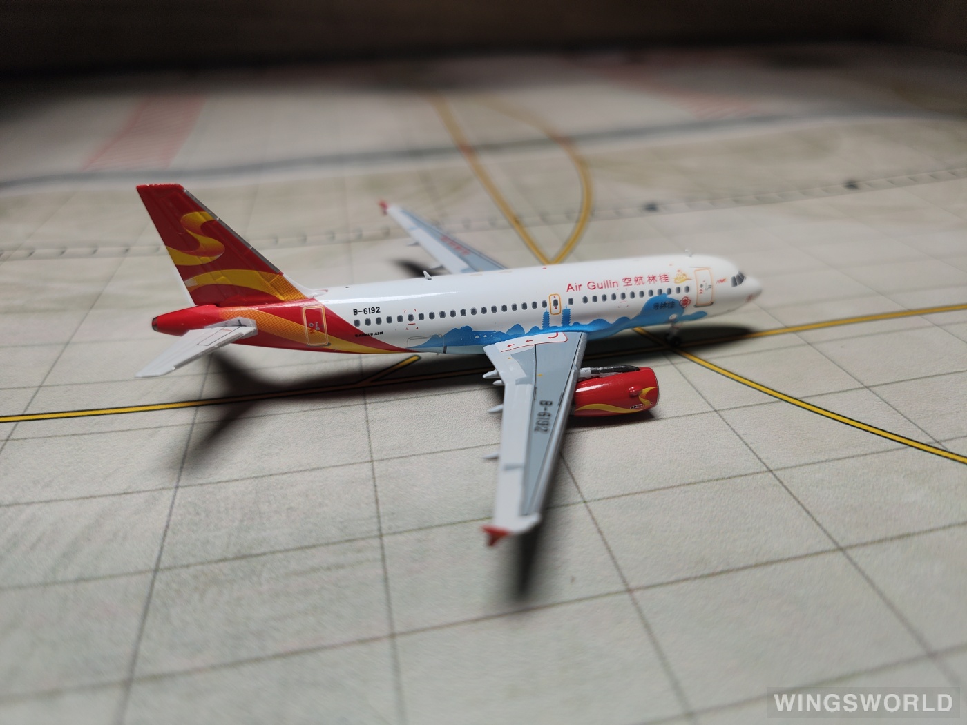 HYJLwings 1:400 HYJL11008 Air Guilin 桂林航空 Airbus A319 B-6192