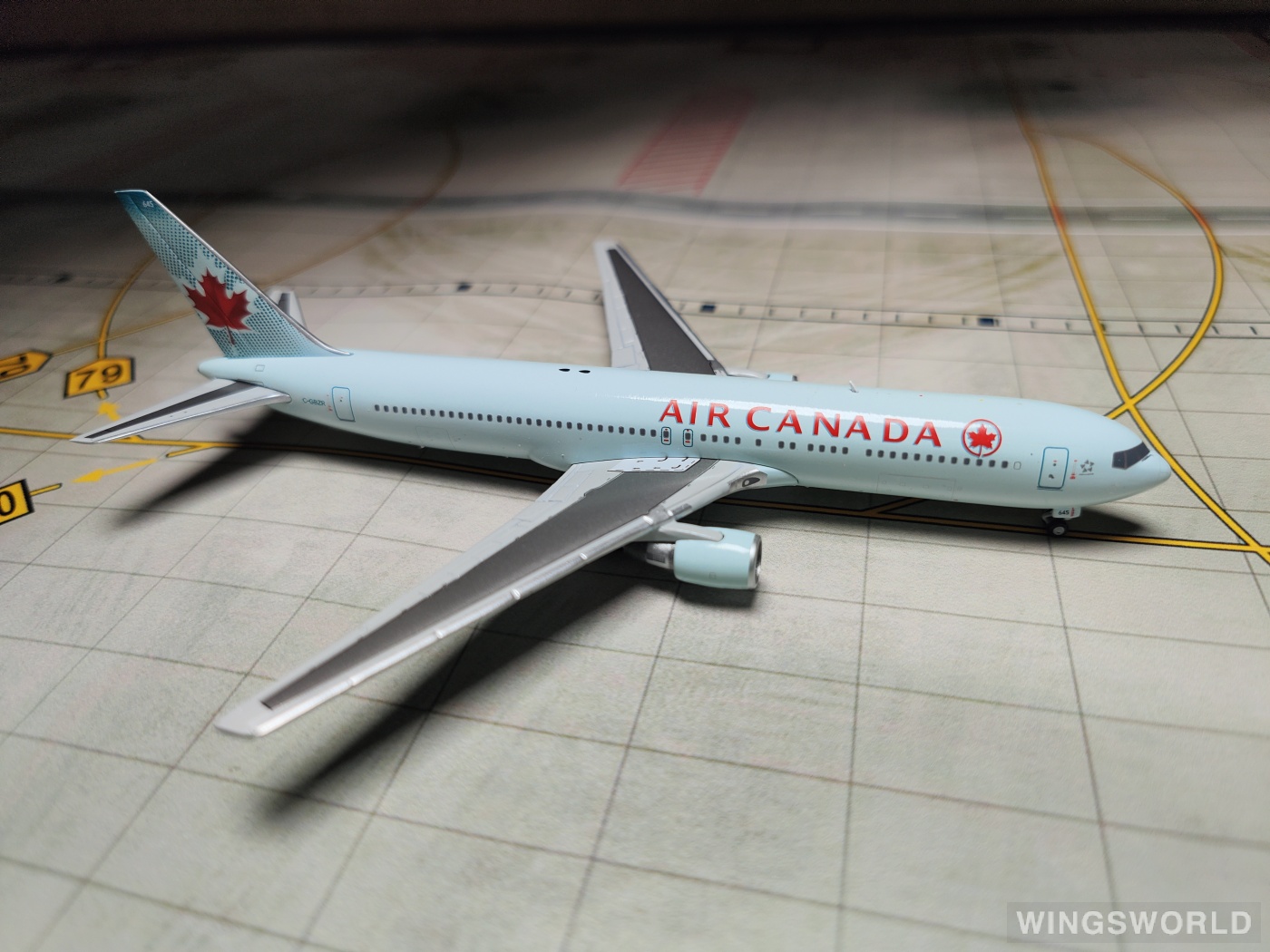 JC Wings 1:400 XX4441 Air Canada 加拿大航空 Boeing 767-300 C-GBZR