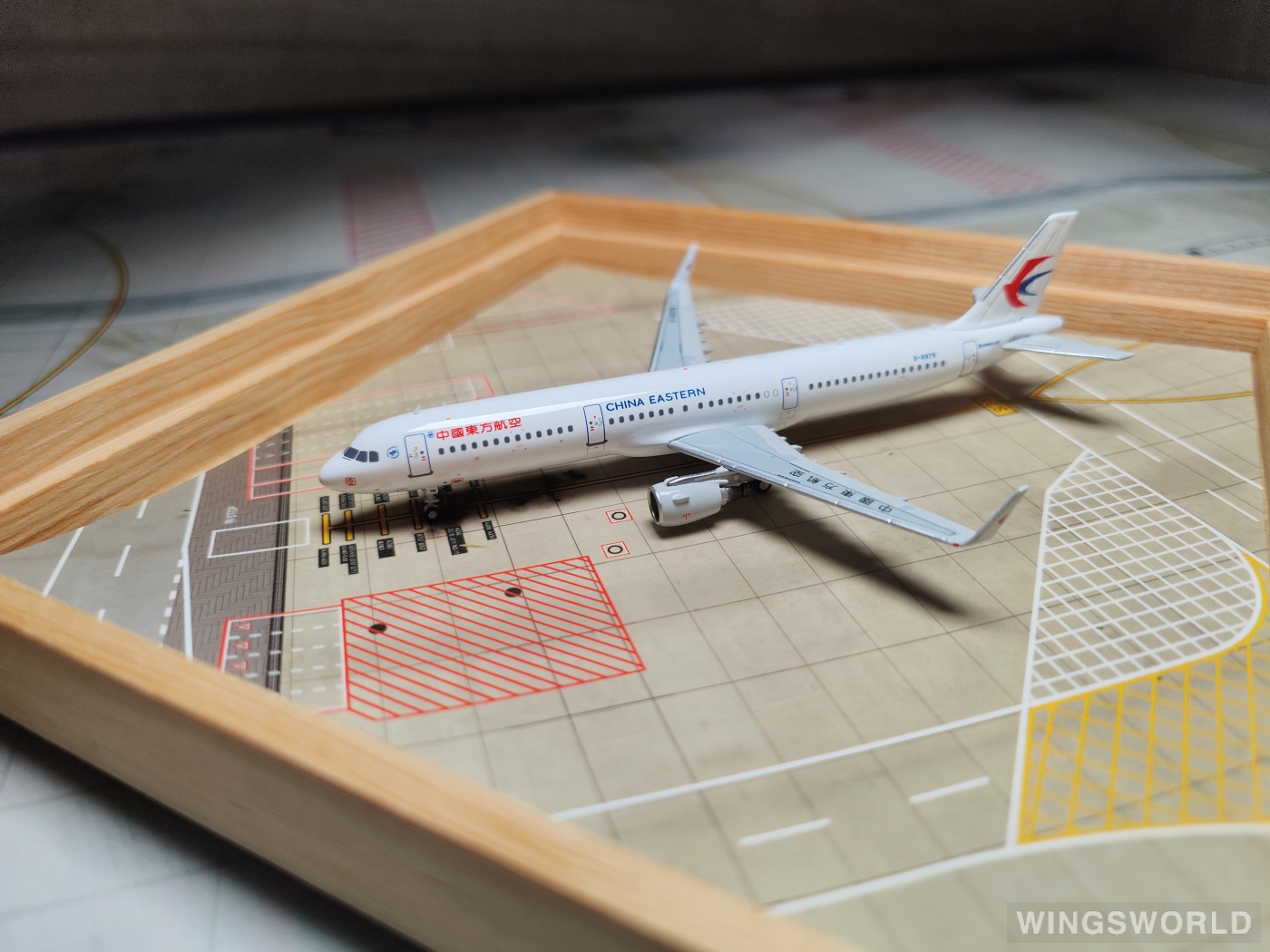 HYJLwings 1:400 HYJL81019 China Eastern 中国东方航空 Airbus A321 B-8978