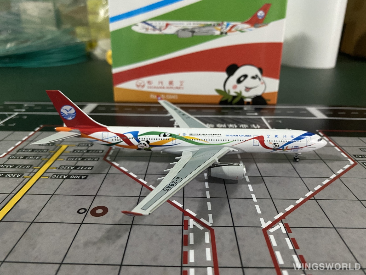 NGmodels 1:400 NG62060 Sichuan Airlines 四川航空 Airbus A330-300 B-5945
