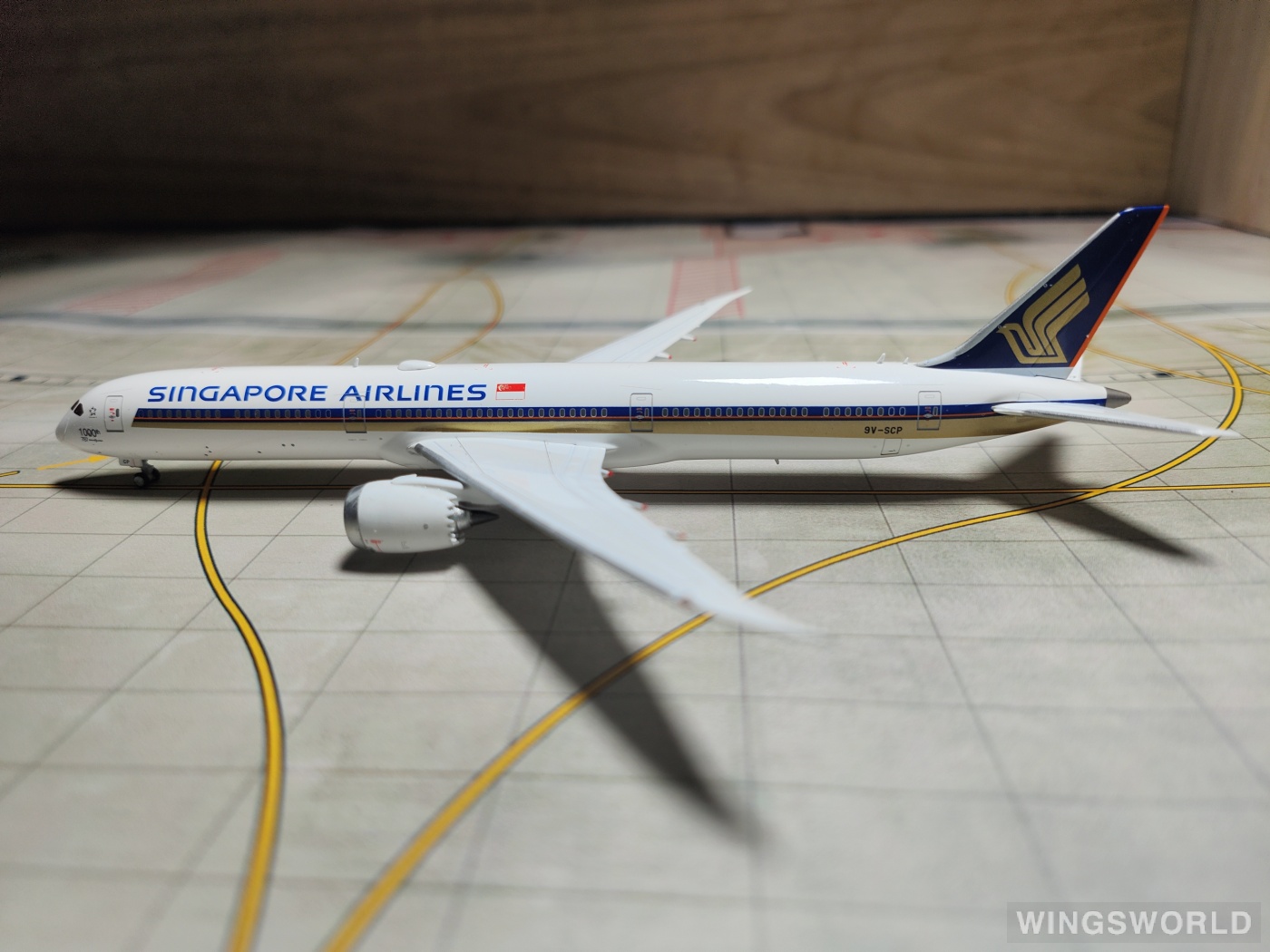 JC Wings 1:400 EW478X003 Singapore Airlines 新加坡航空 Boeing 787-10 9V-SCP