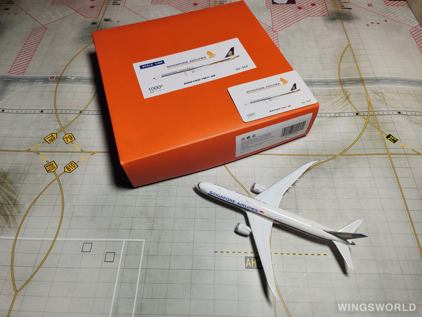 JC Wings 1:400 EW478X003 Singapore Airlines 新加坡航空 Boeing 787-10 9V-SCP