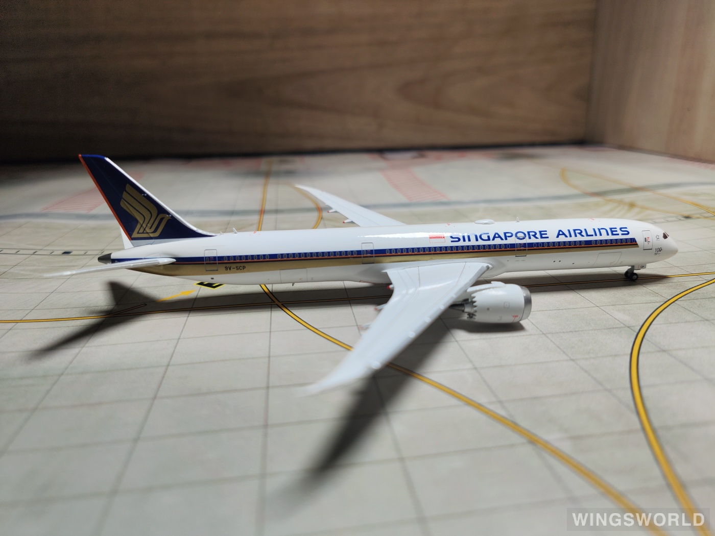 JC Wings 1:400 EW478X003 Singapore Airlines 新加坡航空 Boeing 787-10 9V-SCP