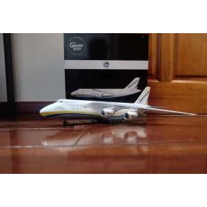 Antonov 安东诺夫 Antonov An-124 UR-82088  G2ADB1082 Geminijets 1:200
