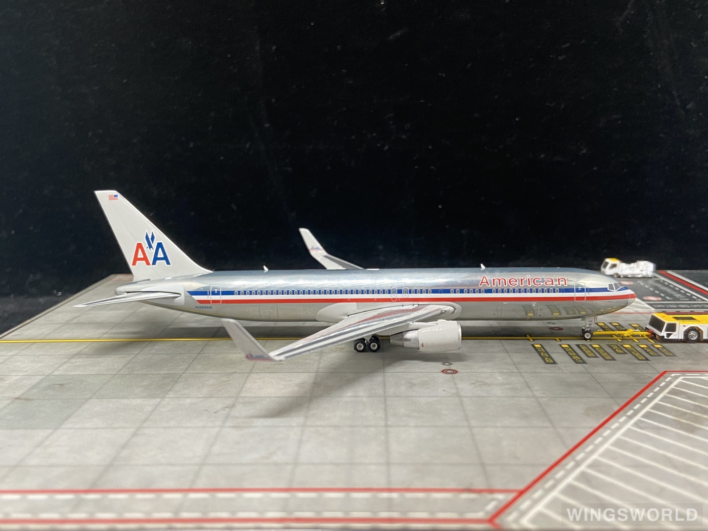 Phoenix 1:400 PH04556 American Airlines 美国航空 Boeing 767-300ER N396AN