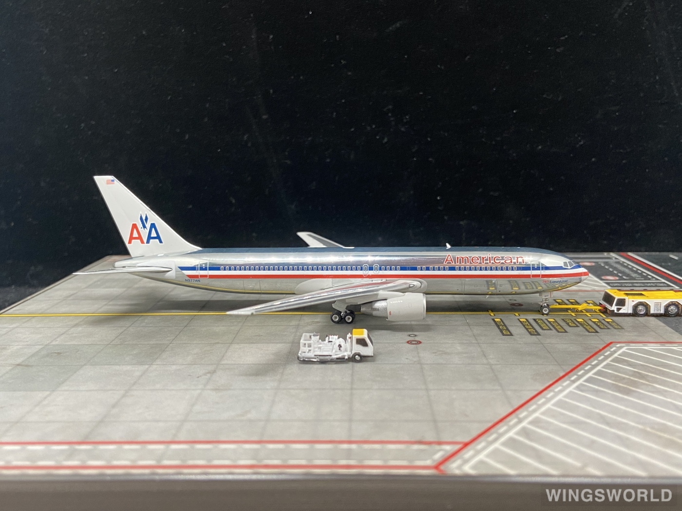 Phoenix 1:400 PH04554 American Airlines 美国航空 Boeing 767-300ER N377AN