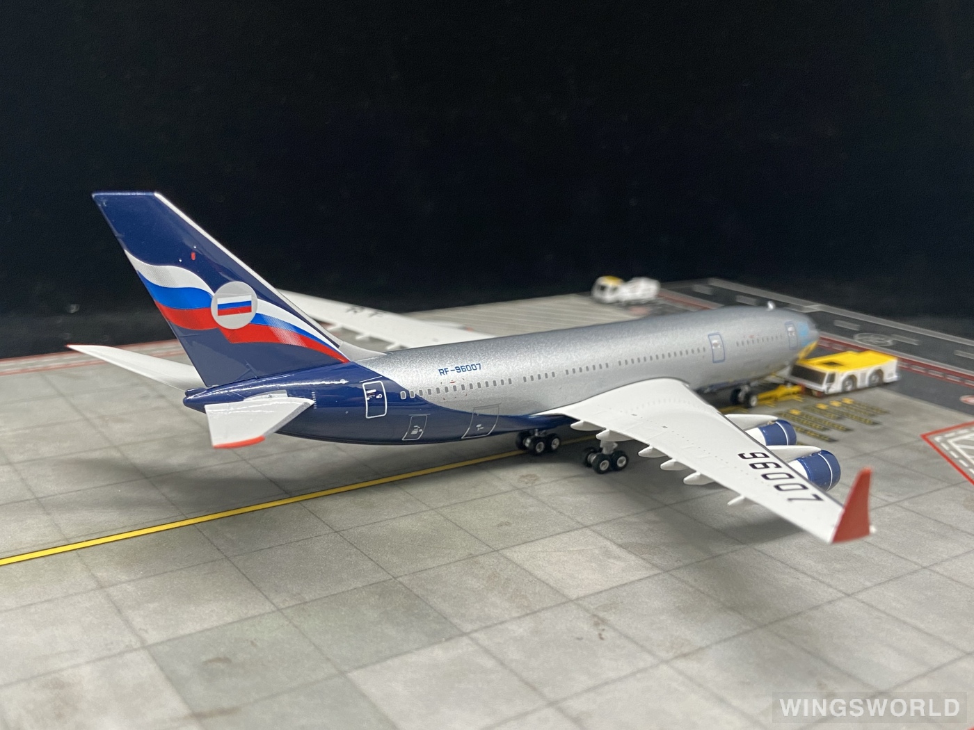 Phoenix 1:400 PH11830 Others 其他 Ilyushin Il-96 RF-96007