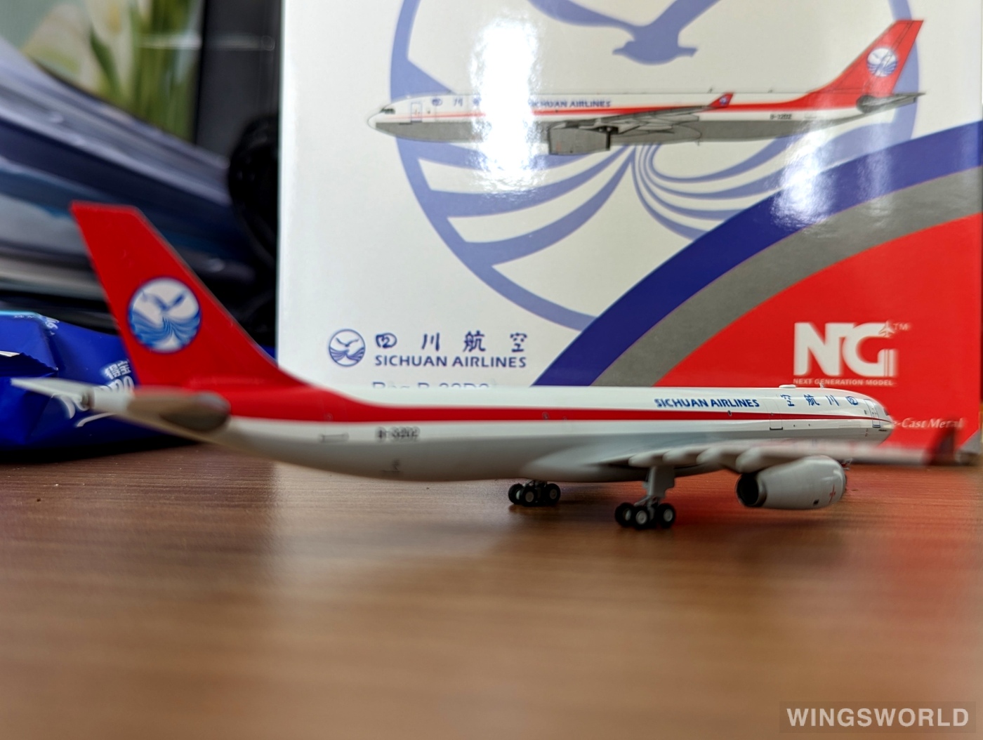 NGmodels 1:400 NG62059 Sichuan Airlines 四川航空 Airbus A330-300 B-32D2