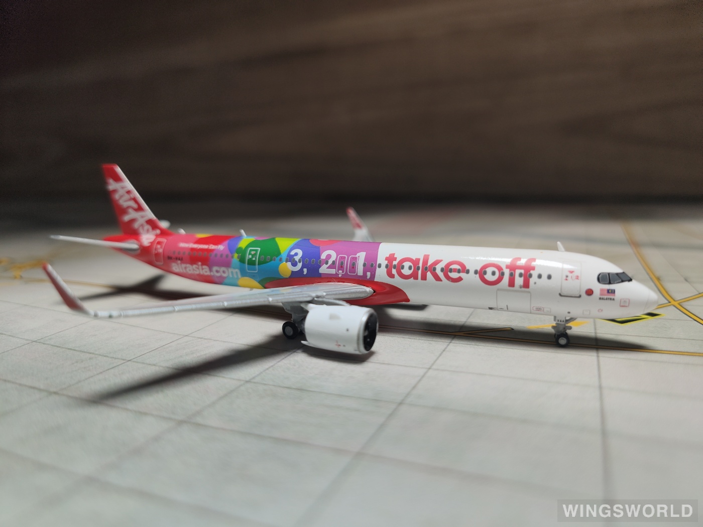 JC Wings 1:400 XX4249 AirAsia 亚洲航空 Airbus A321 9M-VAA