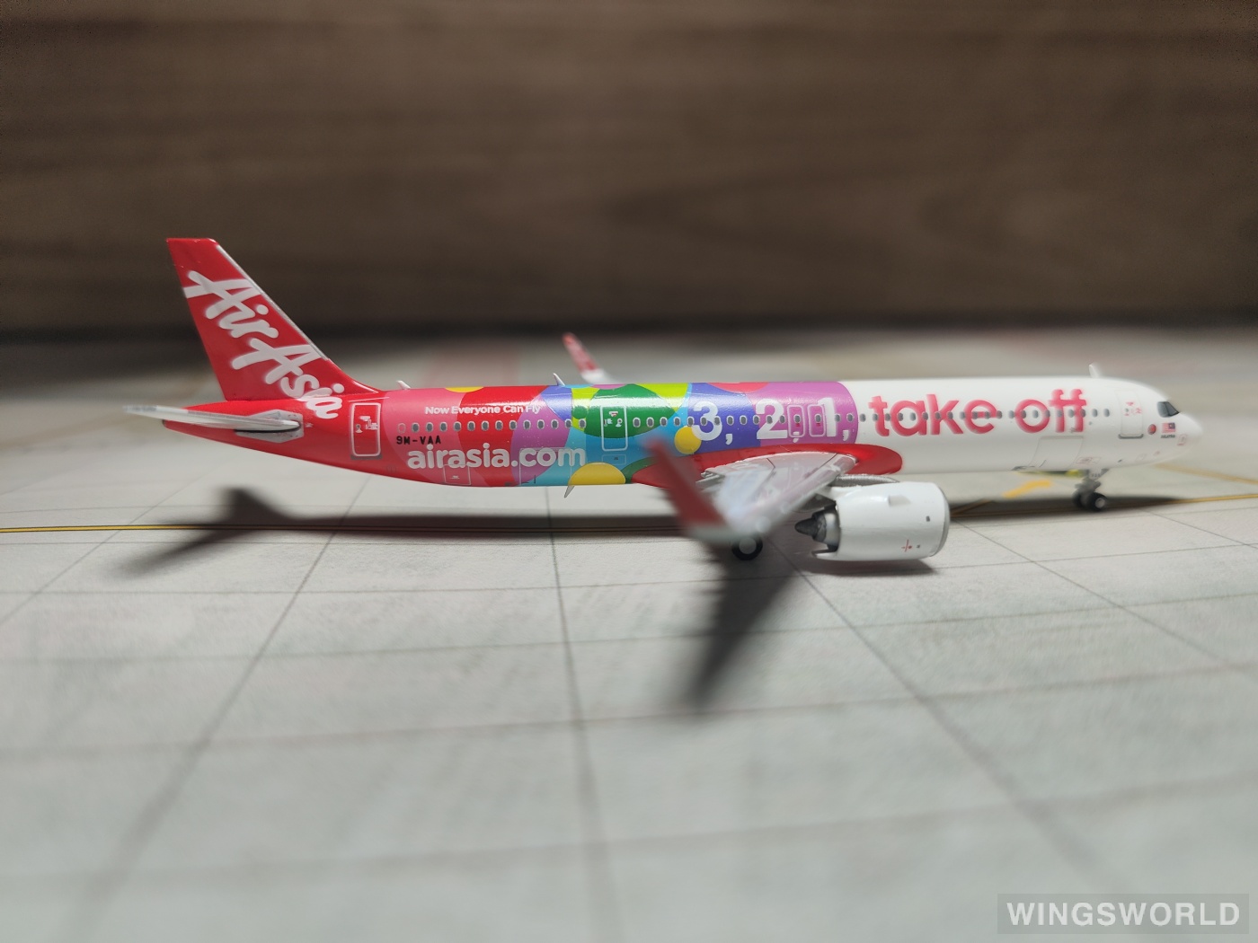 JC Wings 1:400 XX4249 AirAsia 亚洲航空 Airbus A321 9M-VAA