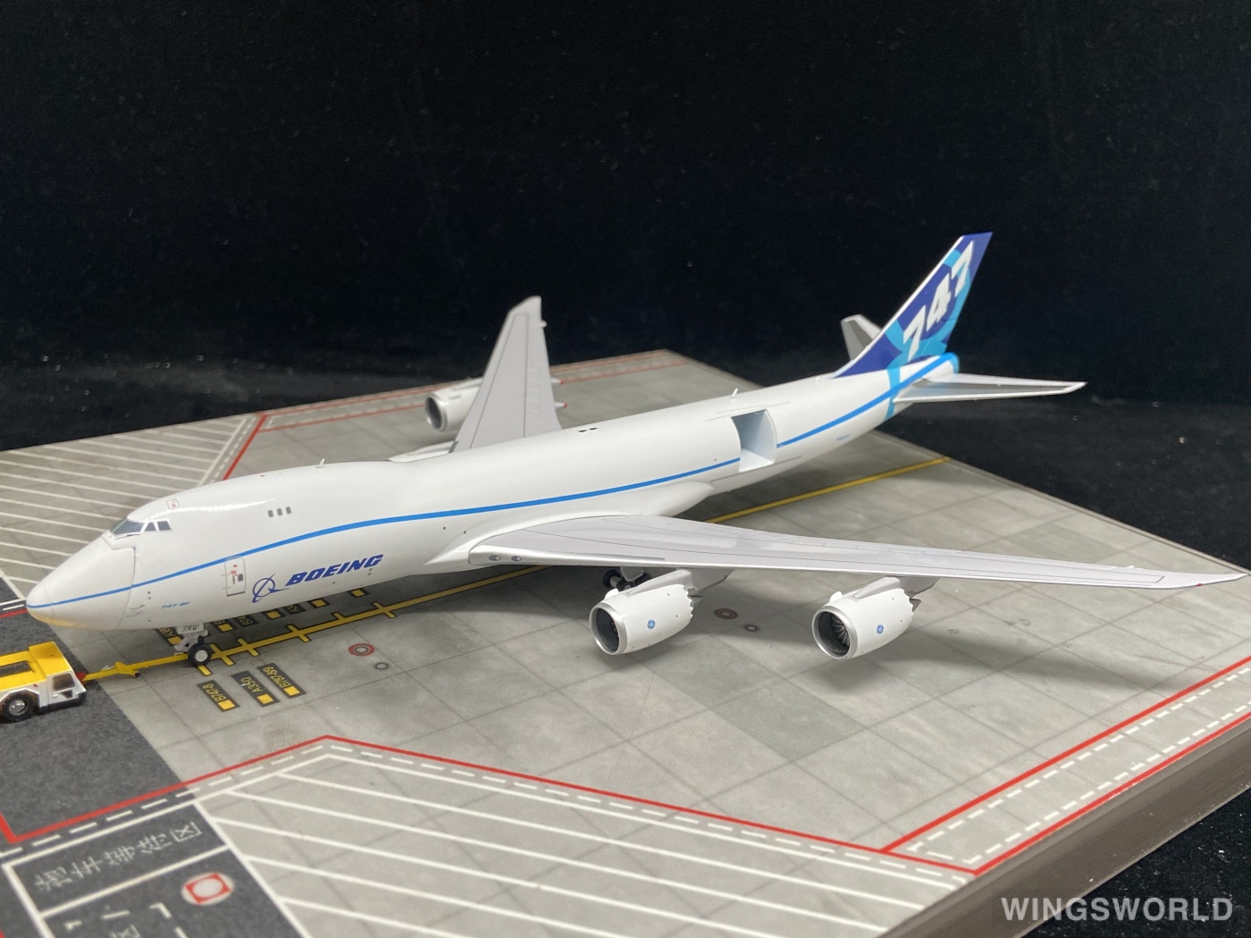 JC Wings 1:400 LH4169C Boeing 波音公司 Boeing 747-8F N50217