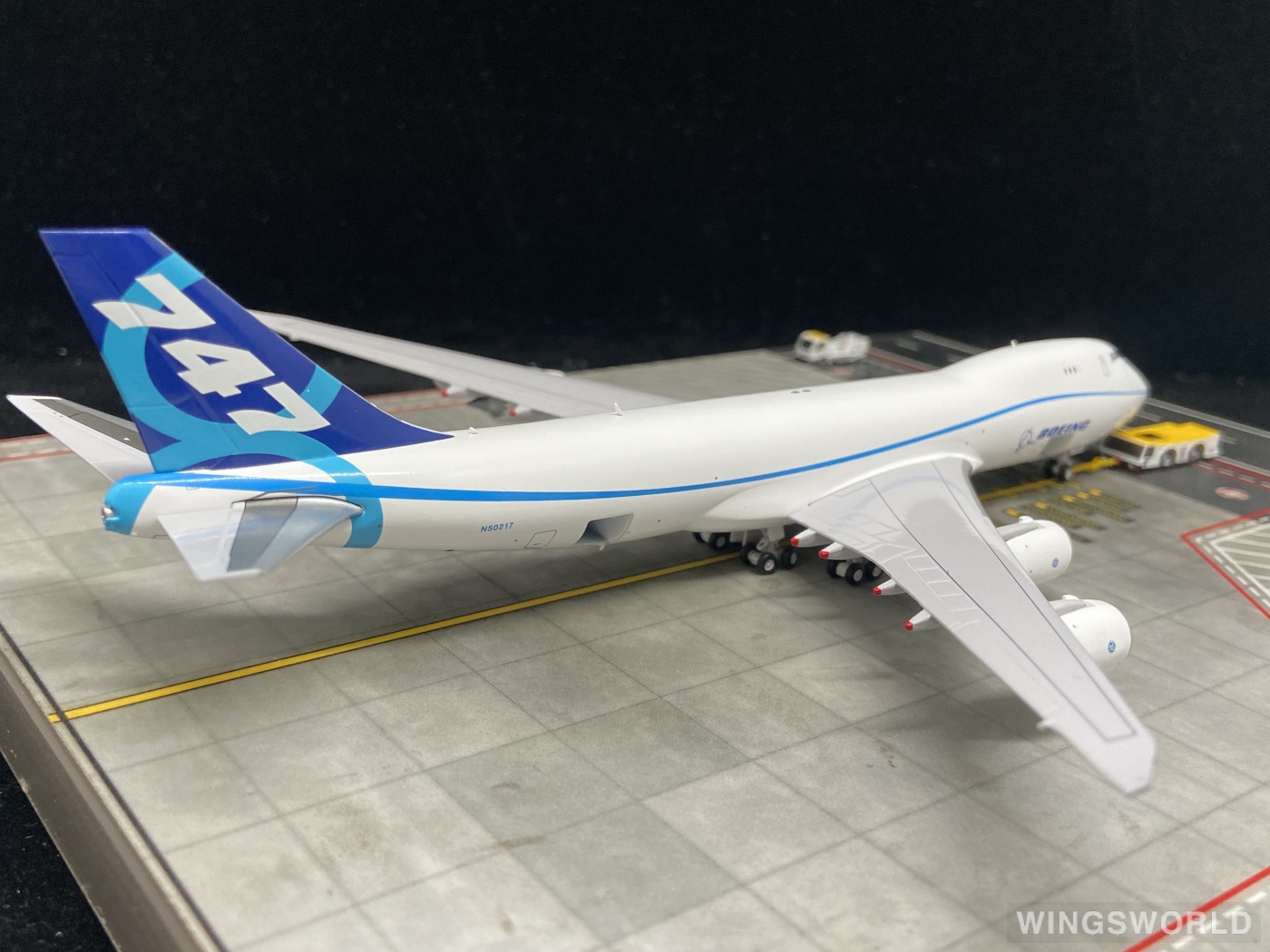 JC Wings 1:400 LH4169C Boeing 波音公司 Boeing 747-8F N50217