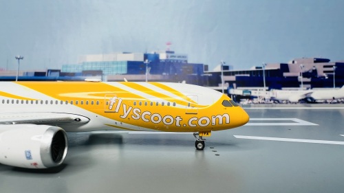 Phoenix 1:400 Boeing 787-8 Scoot 酷航PH11201 9V-OFA 图片和